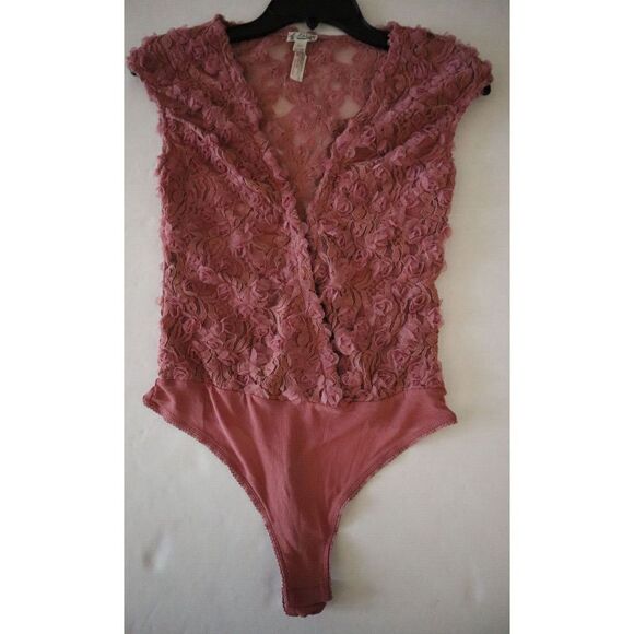 Intimately x Free People Women's Sz XS Pink 2 Hot 2 Handle Semi-Sheer Bodysuit - Picture 1 of 6